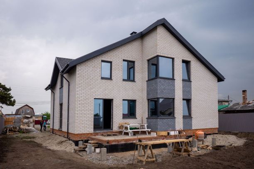 Облицовочный кирпич силикатный Поревит одинарный лицевой пустотелый серый