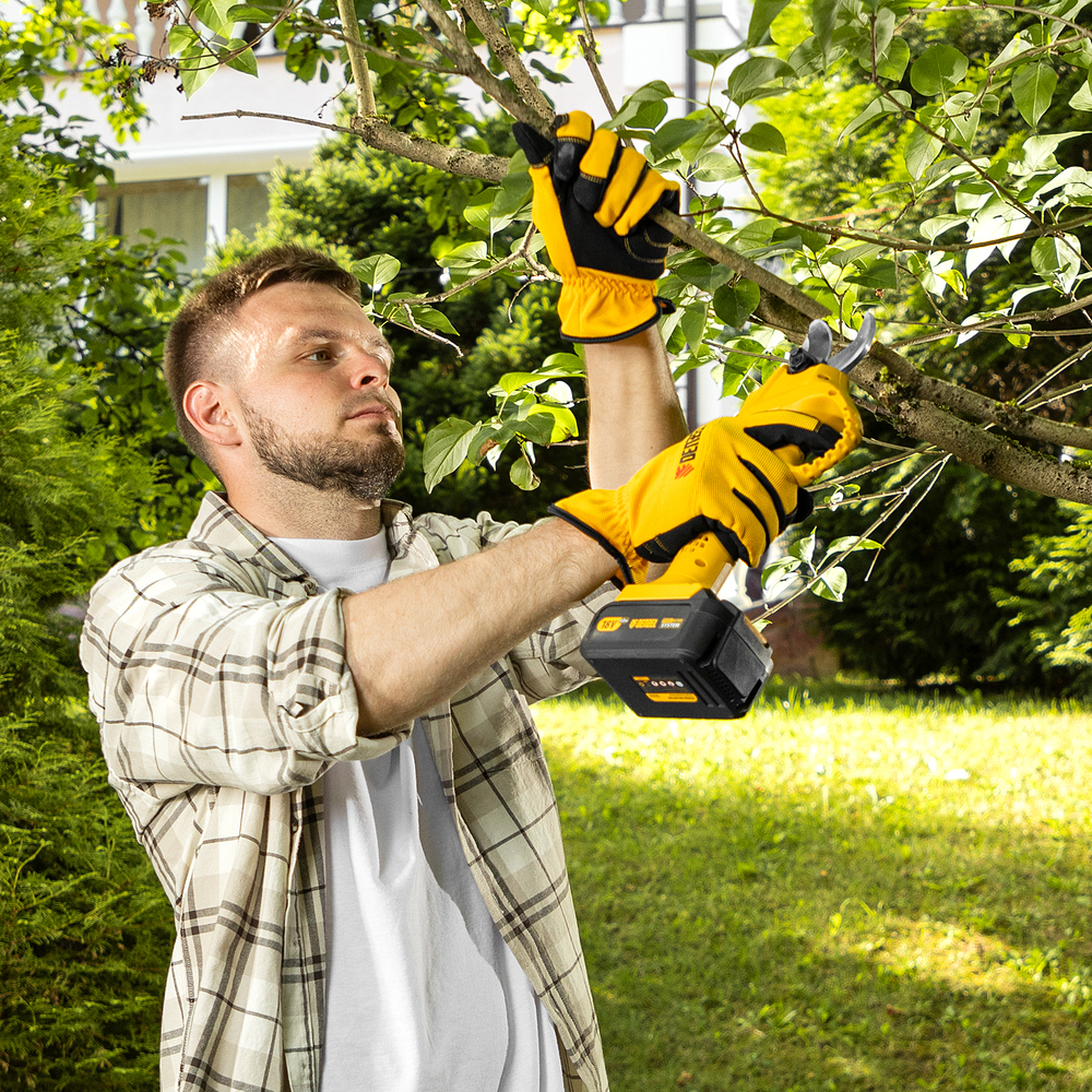 Секатор аккумуляторный CP-30-0, 18В Li-Ion Denzel