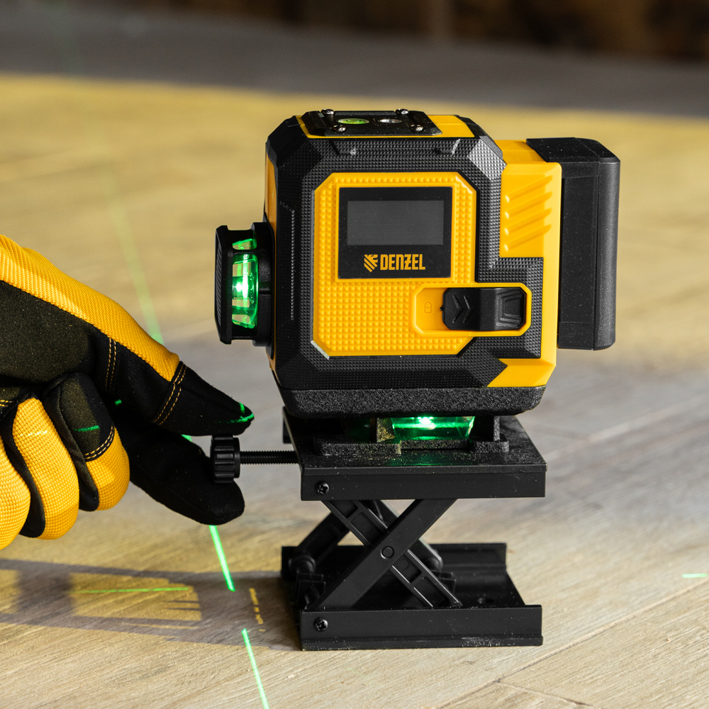 Лазерный уровень мультипризменный DLV-360-3C, 30 м, зеленый луч, Li-Ion 2,4 Aч, кейс// Denzel