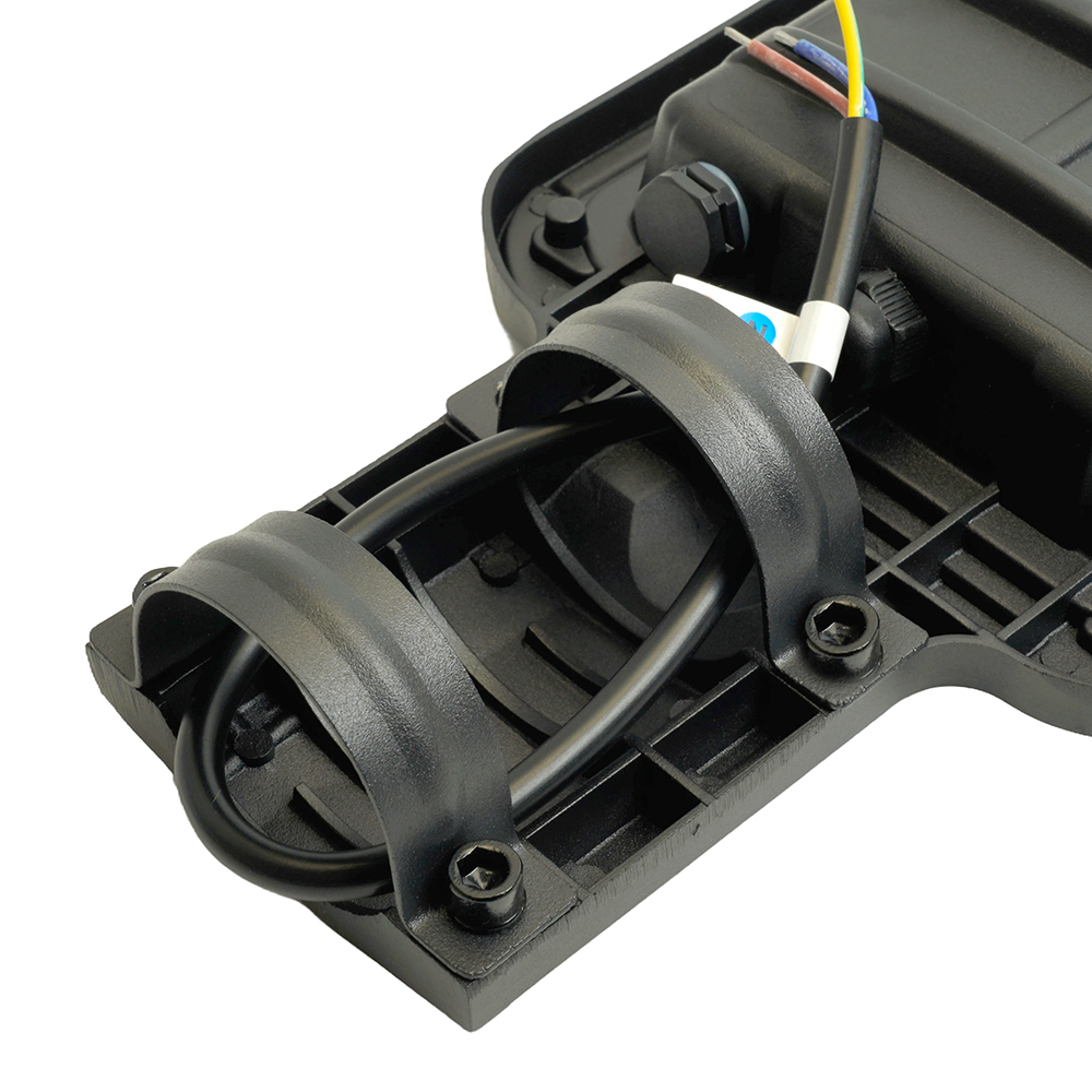 Светодиодный уличный консольный светильник SAFFIT SSL10-50 50W 5000K 230V, черный 55233