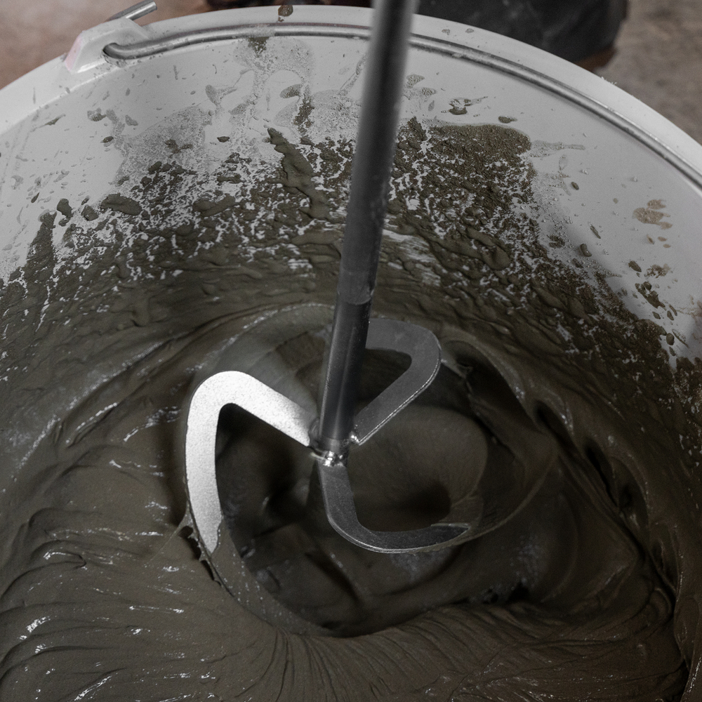 Миксер строительный EM-1-1220, 1220 Вт, 0-480/0-800 об/мин Denzel