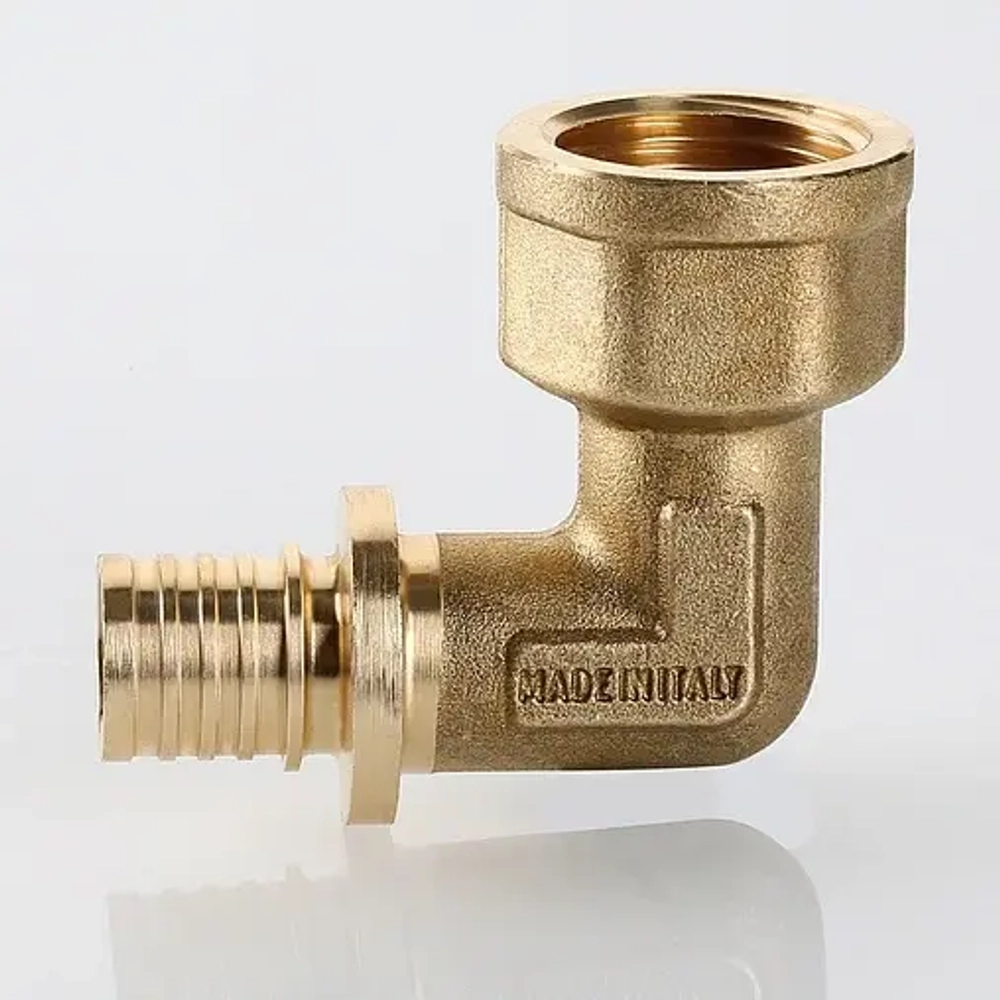 Уголок аксиальный переходной 20мм x ¾"в Valtec VTm.452.BG.002005