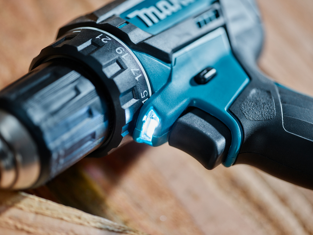 Дрель-шуруповерт LXT Makita DDF482RFJ