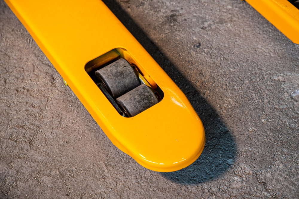 Тележка гидравлическая 2000 кг 1150 мм нейлоновые колеса XILIN DB