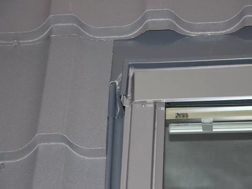 Оклады для профилированных кровельных покрытий EZV-RU