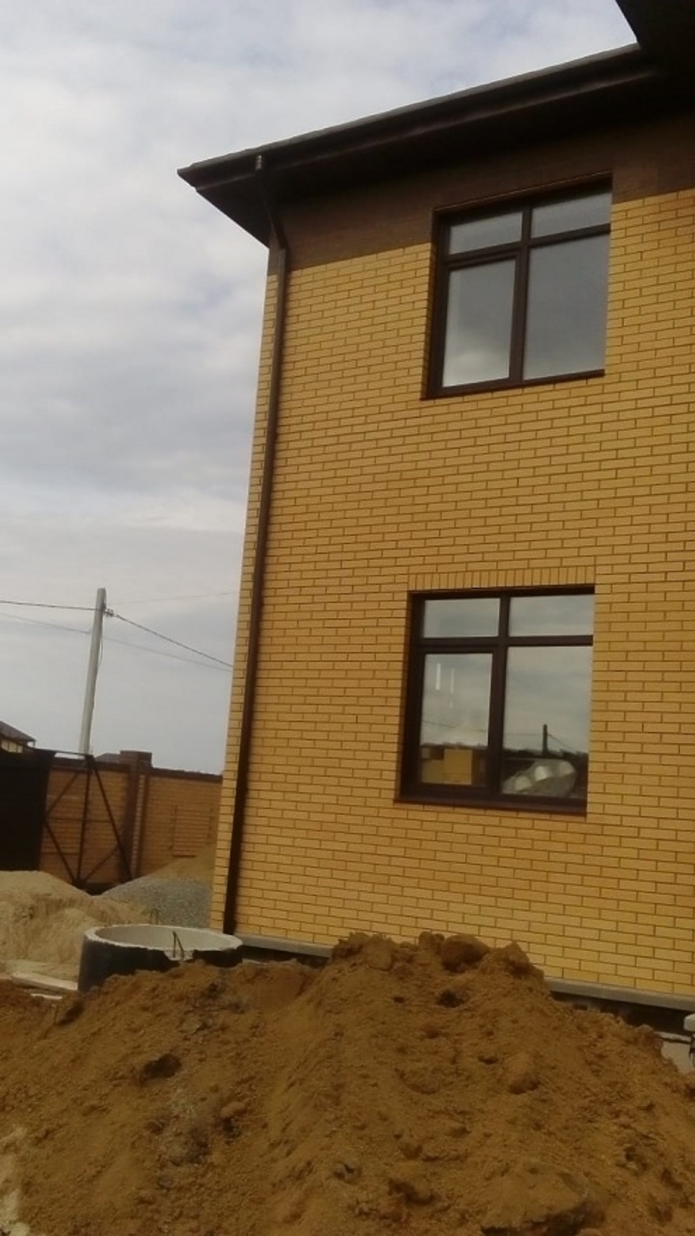 Хомут универсальный для водосточной трубы LUX, шоколад