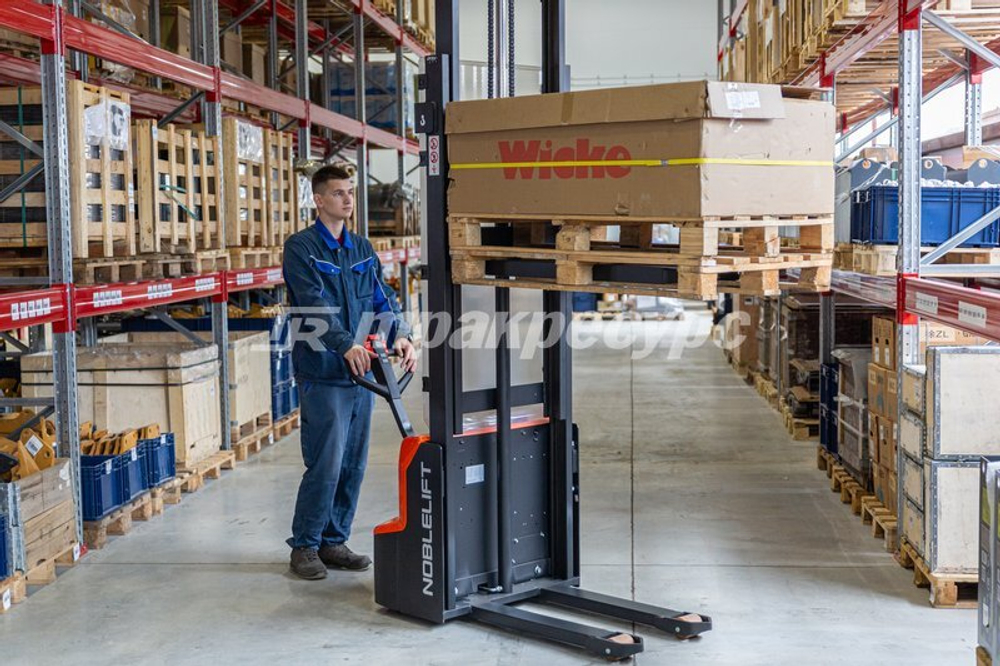 Штабелер Noblelift PSE12N