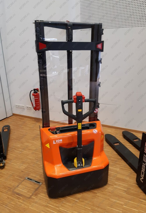 Штабелер электрический самоходный Noblelift PSE12N 3600 с литиевой батареей