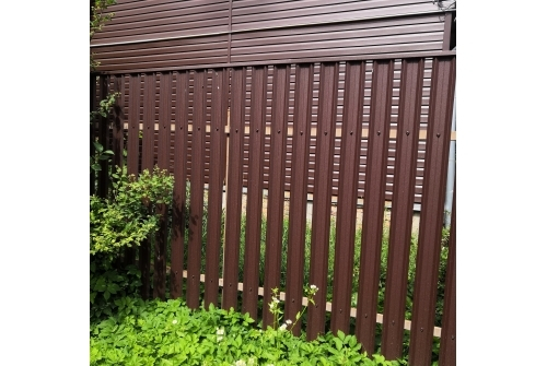 Штакетник М-образный А с прямым резом 0,45 Drap RAL 8017 шоколад