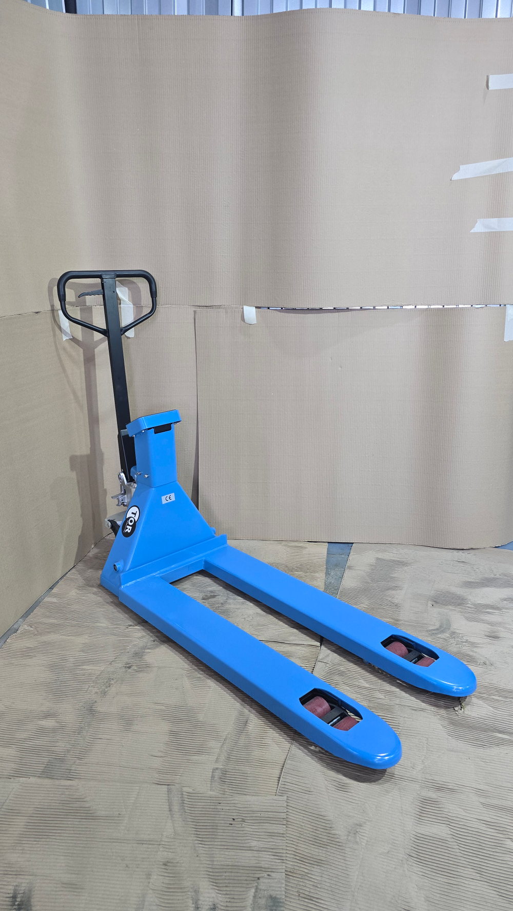 Тележка гидравлическая с весами и принтером 2500 кг 1150 мм полиуретановые колеса TOR WH-25ES