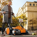 Подметальное устройство (аккум) STIHL KGA 770 50л, 77см, 16кг до 2000м2