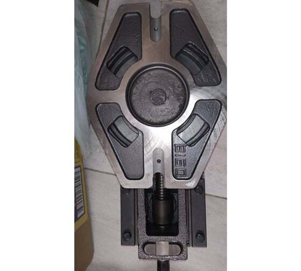 Станочные тиски 140мм, поворотные, с открытым винтом, серия QB GRIFF b241201