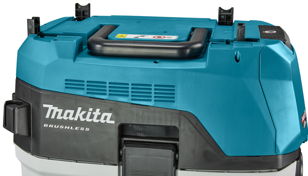 Аккумуляторный пылесос Makita VC006GMZ01