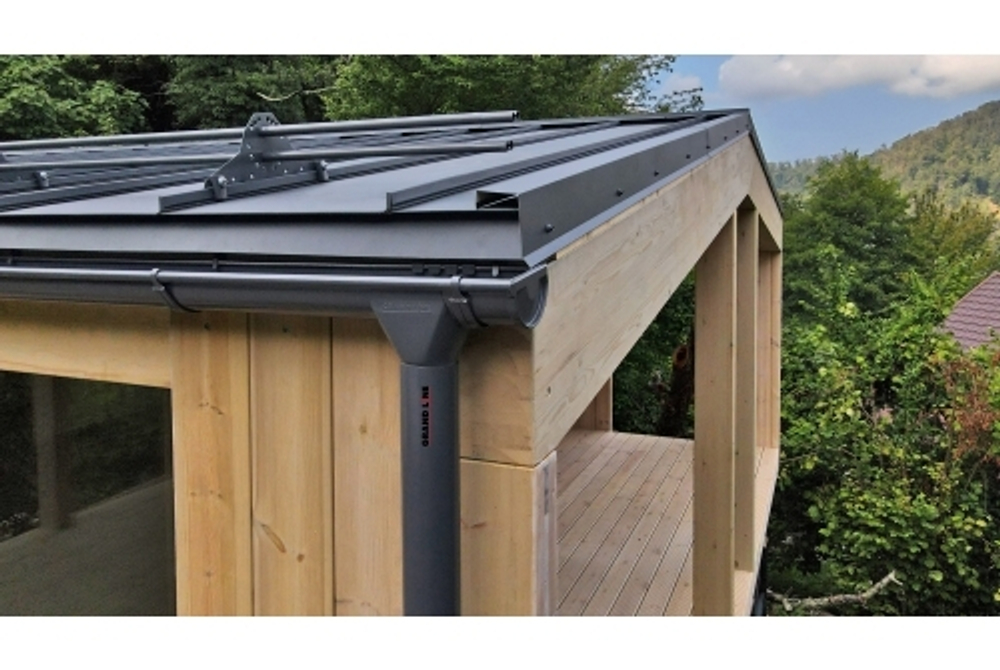 Кликфальц Grand Line 0,5 Rooftop Бархат с пленкой на замках RAL 7024 мокрый асфальт