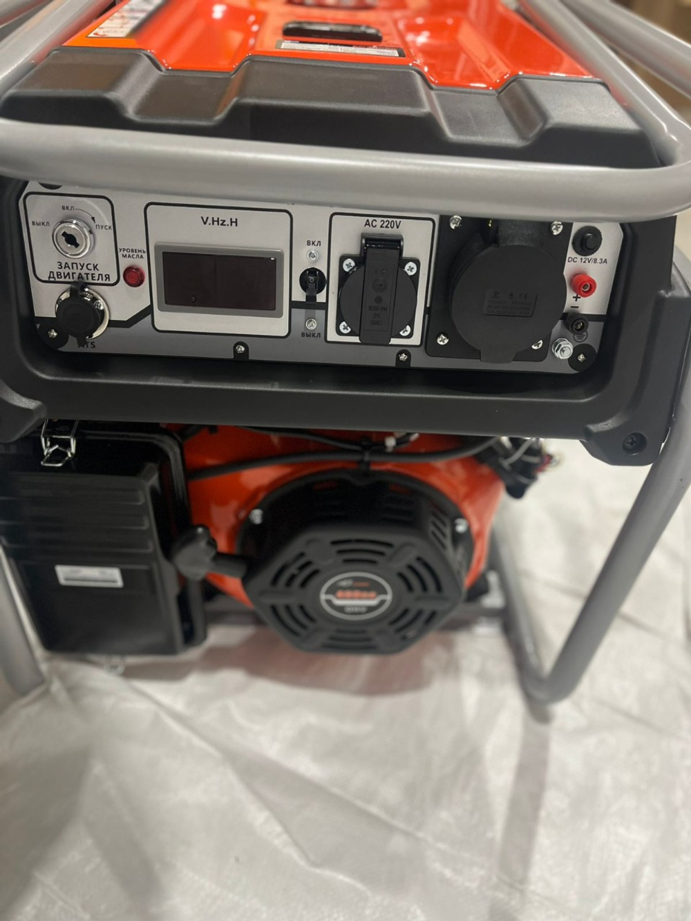 Генератор бензиновый 7,0 кВт 220В с АВР, электростартером и колесами TOR KM9500HA