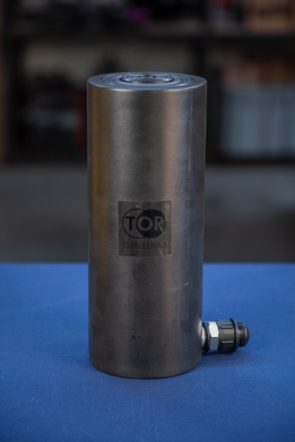 Домкрат гидравлический алюминиевый TOR ДГА30П150 30 т