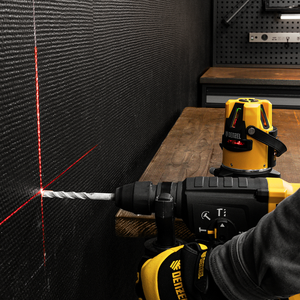 Лазерный уровень LX3, 10 м, ± 0,3 мм/1 м, 635 нм, 4 вертикальных, 1 горизонтальная плоскости, резьба 5/8" Denzel