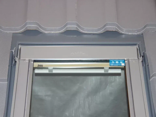 Оклады для профилированных кровельных покрытий EZV-RU