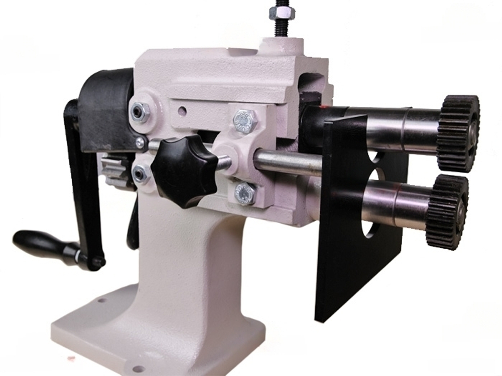 Зиговочная ручная машина IK-0.8, марка FABTEC