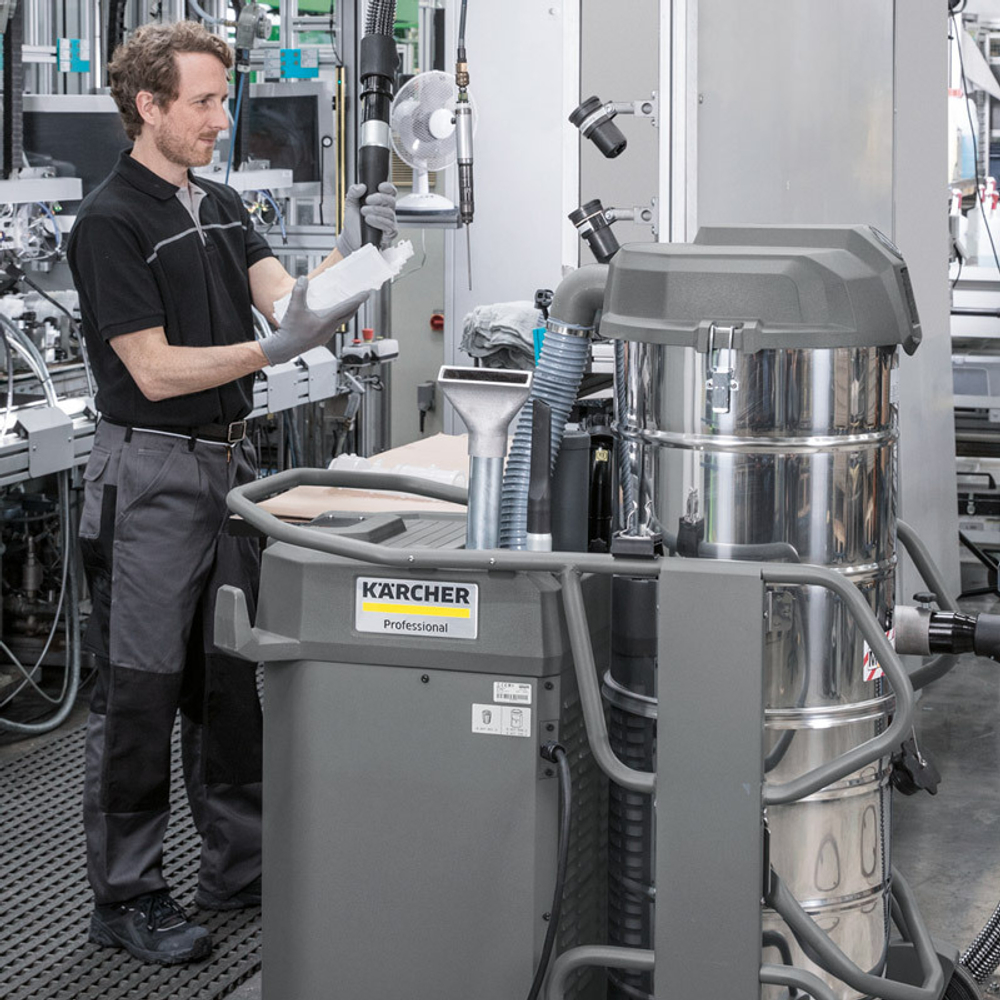 Промышленный пылесос Karcher IVS 100/75 M