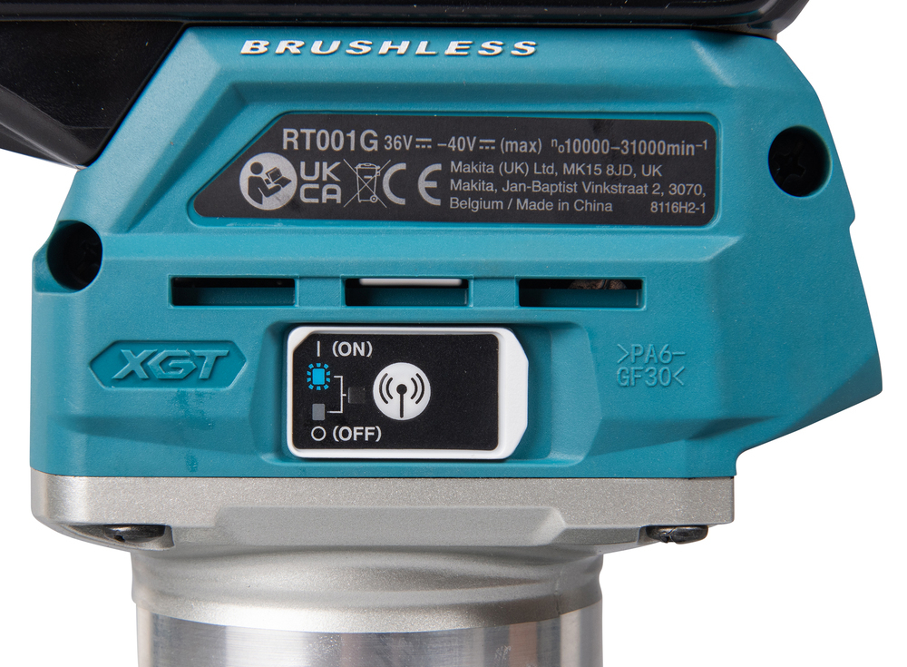 Кромочный фрезер XGT Makita RT001GZ19