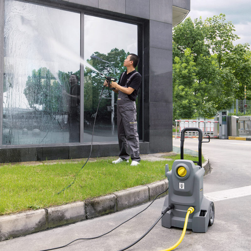 Аппарат высокого давления Karcher HD 4/8 Classic + пенная насадка + автомобильный шампунь