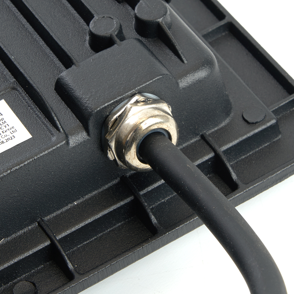 Светодиодный прожектор SAFFIT с выносным датчиком SFL80-50 IP65 50W 6400K черный 29524