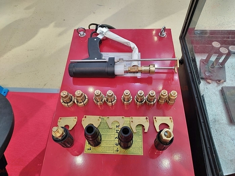 Аппарат для приварки крепежа FABTEC KDA-2500i