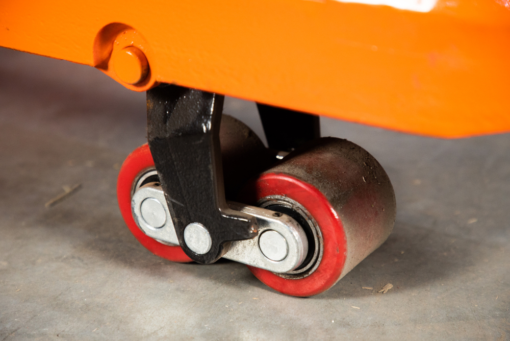 Тележка гидравлическая для рулонов 2500 кг 1150х1150 мм полиуретановые колеса TOR HZT