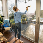 Стеклоочиститель Karcher WV 4-4 Plus с 2 аккумуляторами и ЗУ