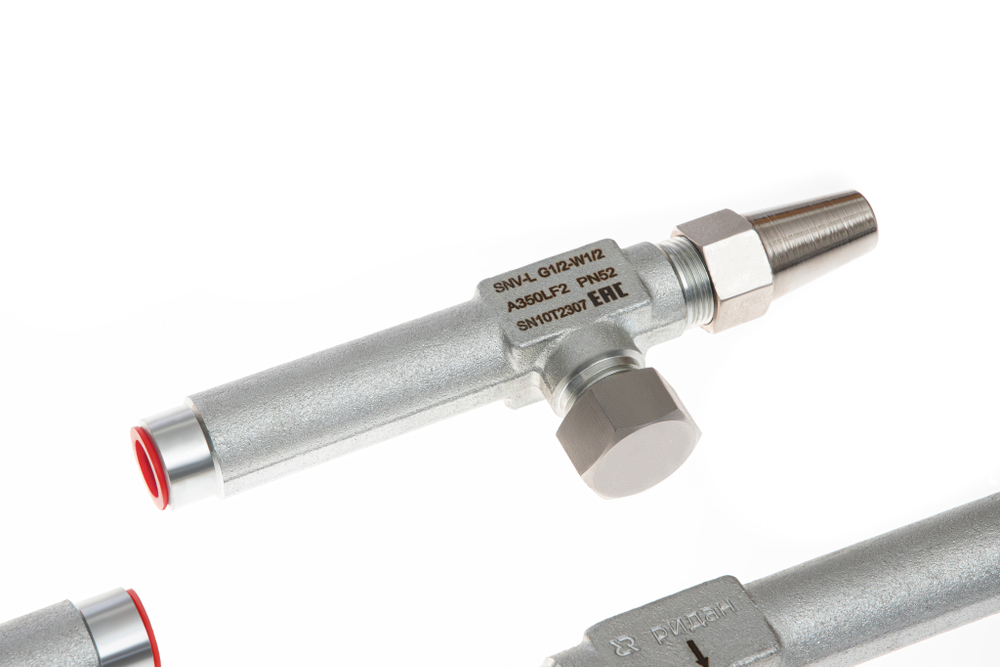Ридан 148B3768R — Игольчатый запорный клапан SNV-L G1/2''- W1/2 L100 с ниппелем, PN 52, номинальный диаметр — 8 мм, температура рабочей среды, °С — -50...+150