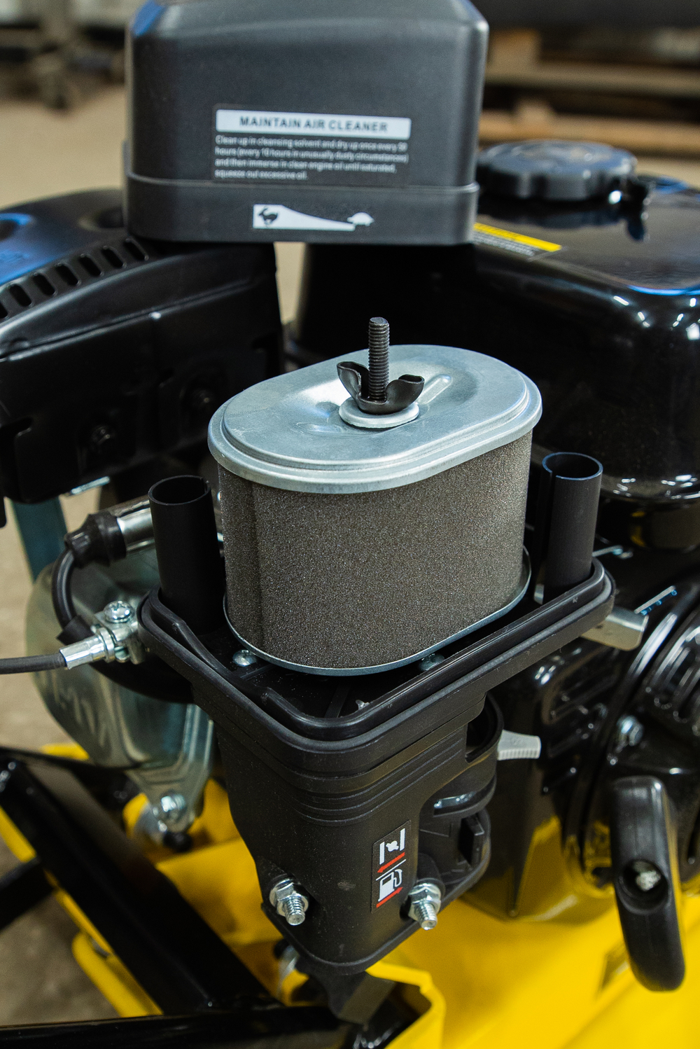 Виброплита 80 кг, 16кН (Loncin) без бака, колесный комплект TOR C-90L