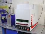 Лазерный маркиратор в защитной кабине FABTEC 20W (излучатель Raycus)