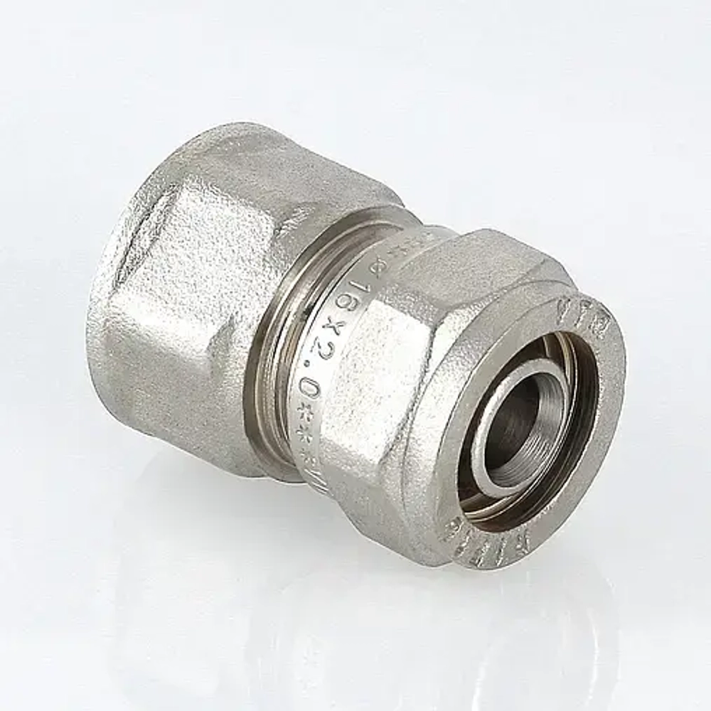 Муфта компрессионная переходная 20мм x ½"в Valtec VTm.302.N.002004