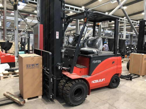 Погрузчик электро NobleLift FE4P35N