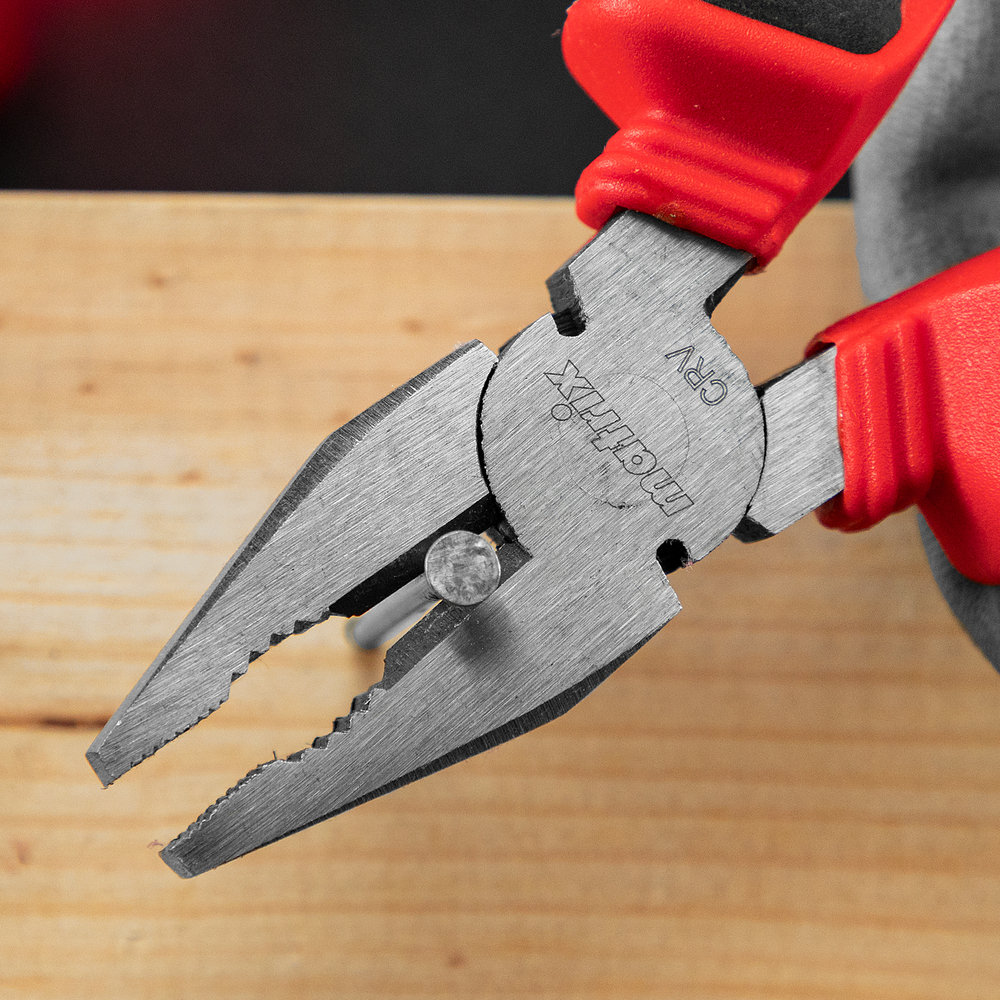 Плоскогубцы комбинированные, 180 мм, хром-ванадий, двухкомпонентные рукоятки Matrix