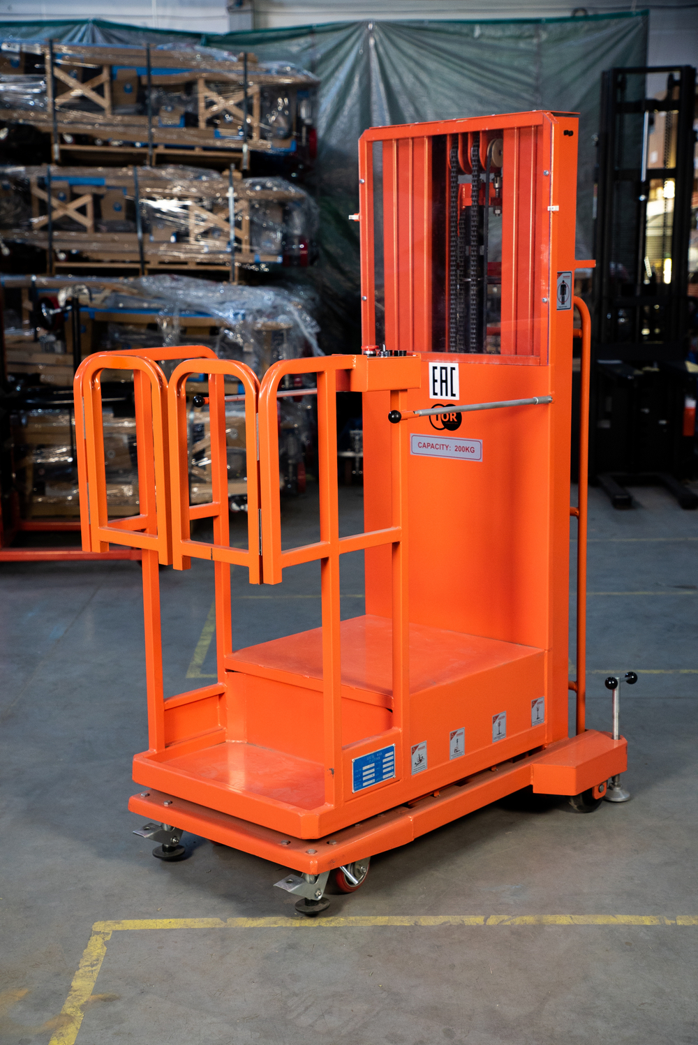 Сборщик заказов с электроподъемом 200 кг 3,5 м TOR GOPY3.503