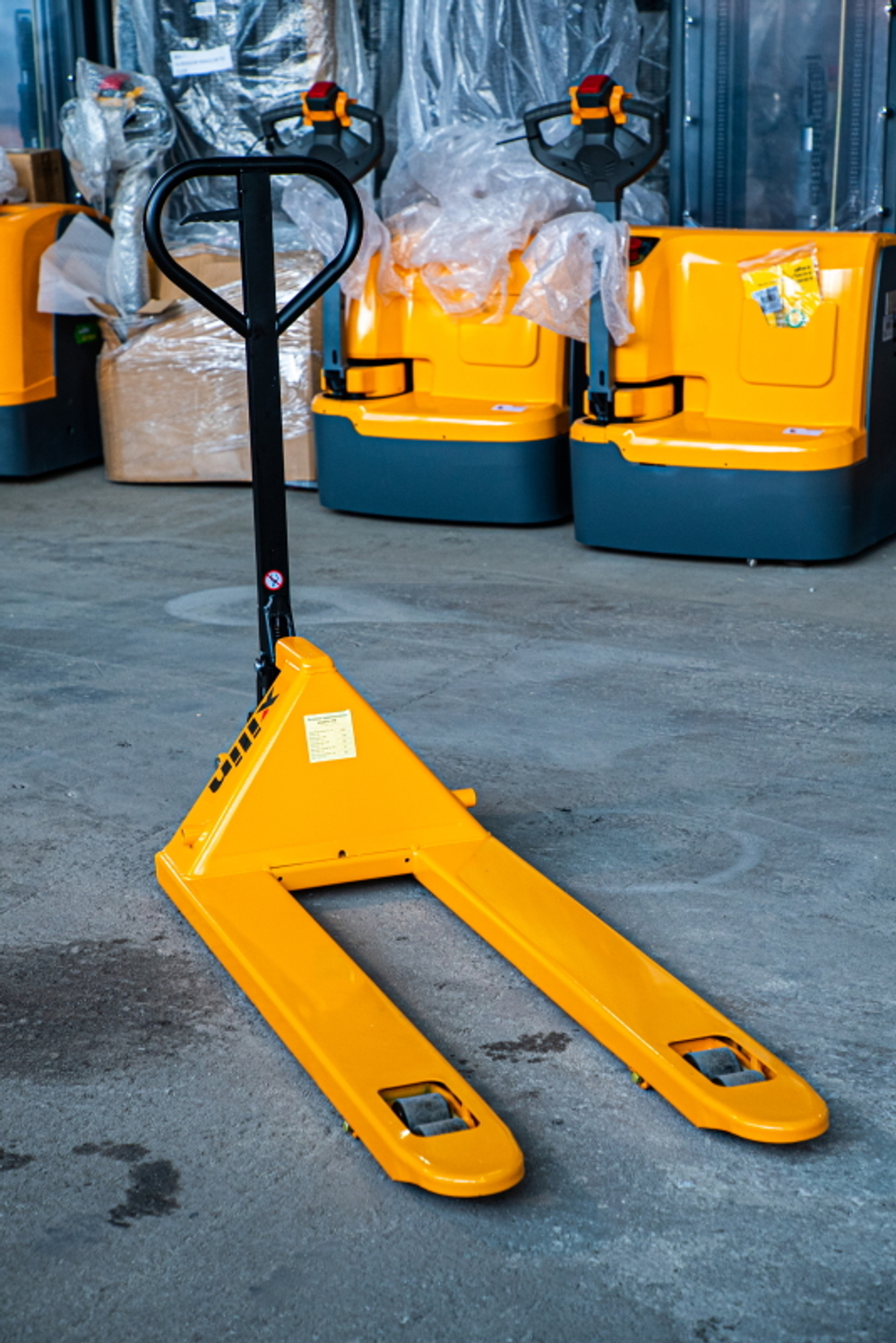 Тележка гидравлическая 2000 кг 1150 мм нейлоновые колеса XILIN DB