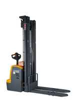 Штабелер самоходный 1,5 т 5,6 м XILIN CDDR15-III Li-ion 24/230 В/Ач контроль скорости (сопровождаемый)