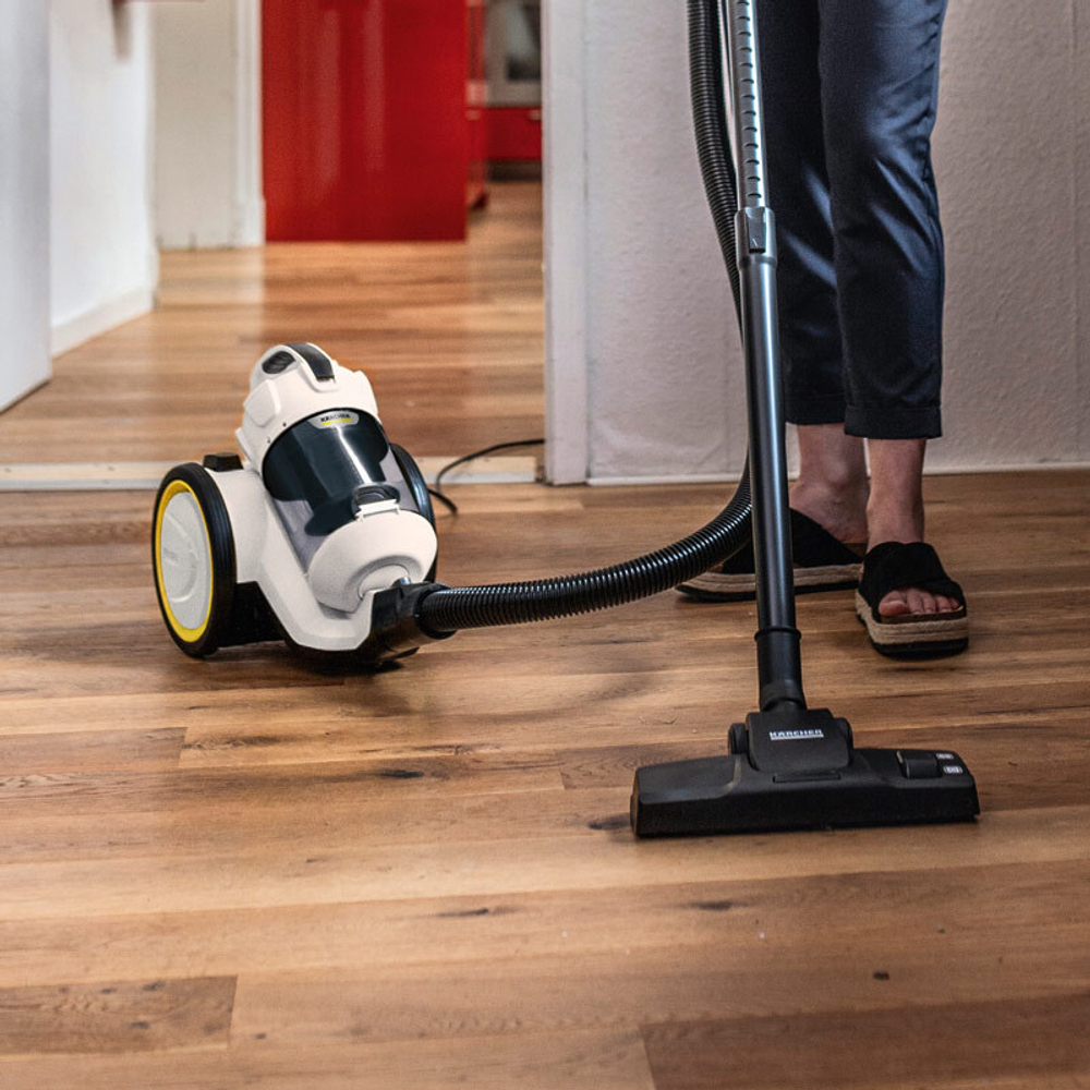 Пылесос Karcher VC 3 Plus