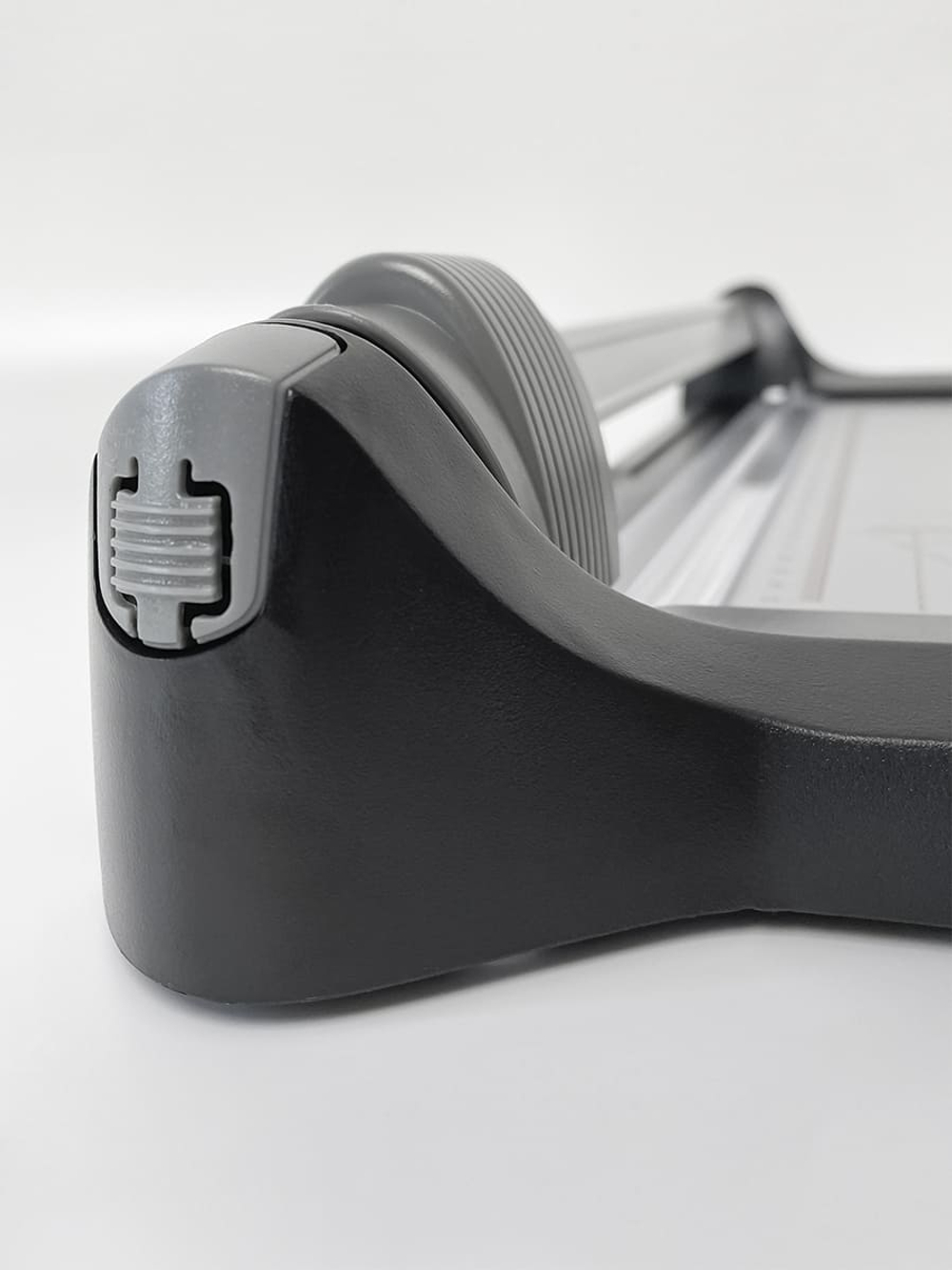 Резак роликовый ГЕЛЕОС A4-1 от производителя