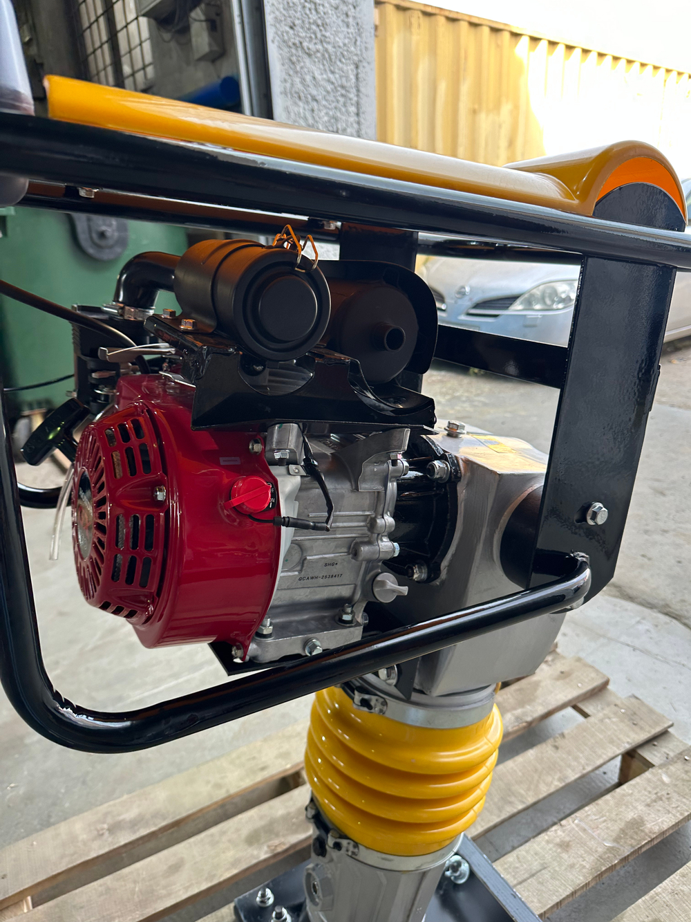 Вибротрамбовка 70 кг, 20 кН (Honda), чугунный корпус TOR RM-80