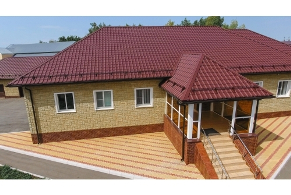 Металлочерепица камея Grand Line 0,5 PurLite Matt RAL 3005 красное вино