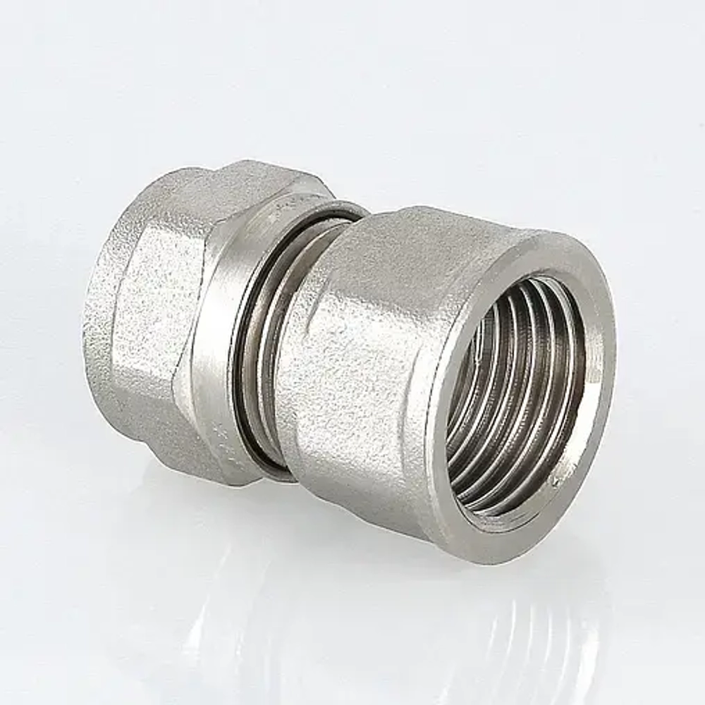 Муфта компрессионная переходная 20мм x ½"в Valtec VTm.302.N.002004