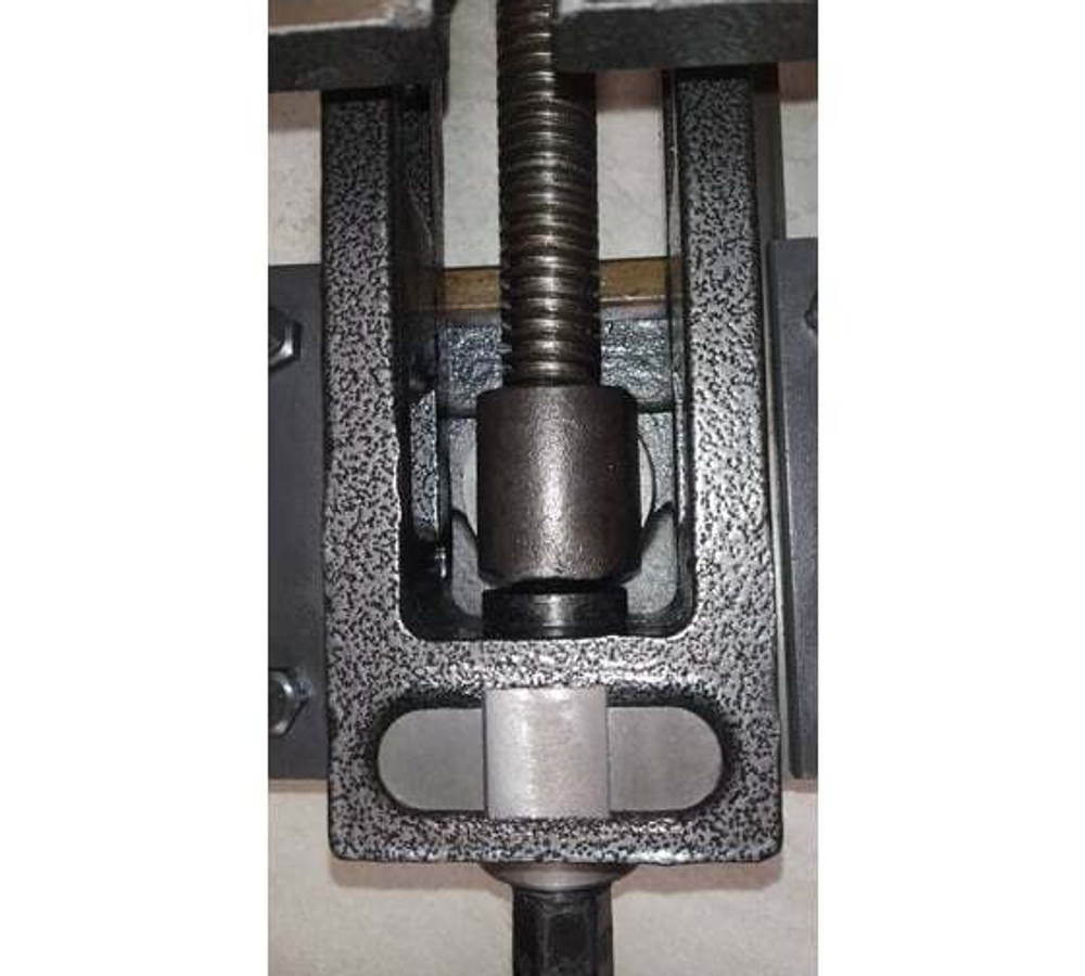 Станочные тиски 140мм, поворотные, с открытым винтом, серия QB GRIFF b241201