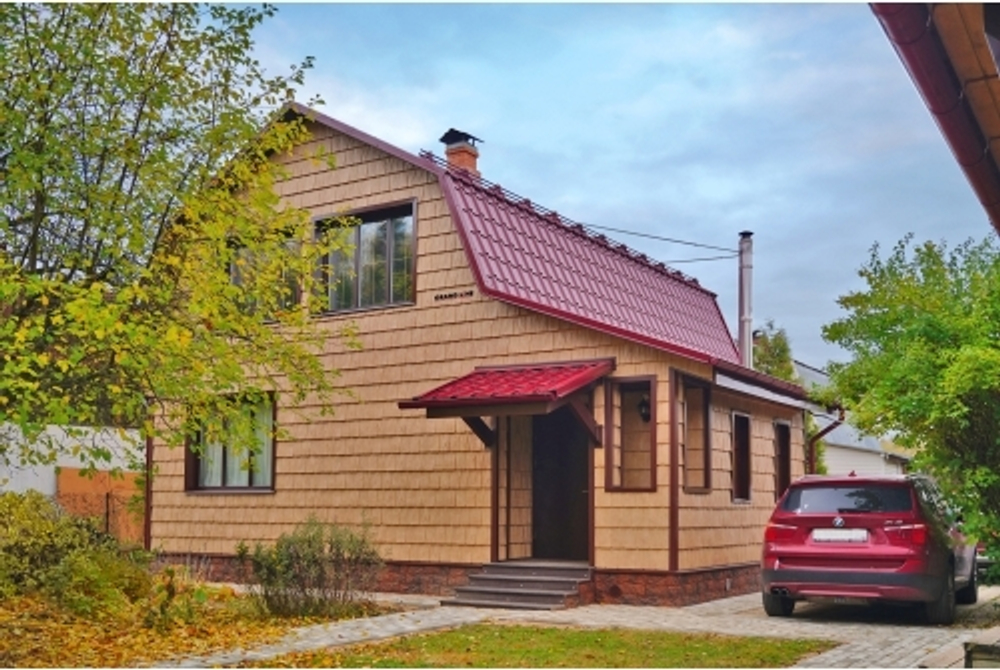 Металлочерепица камея 0,5 Satin RAL 3005 красное вино