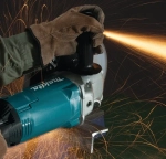 Угловая шлифовальная машина Makita GA7062