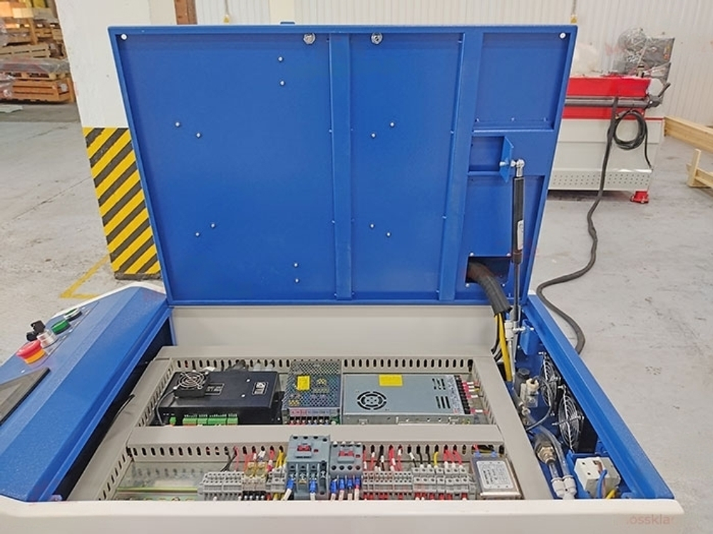 Волоконно-лазерный сварочный аппарат MFKY-W-HW2000-C 2кВт Raycus с механизмом подачи проволоки