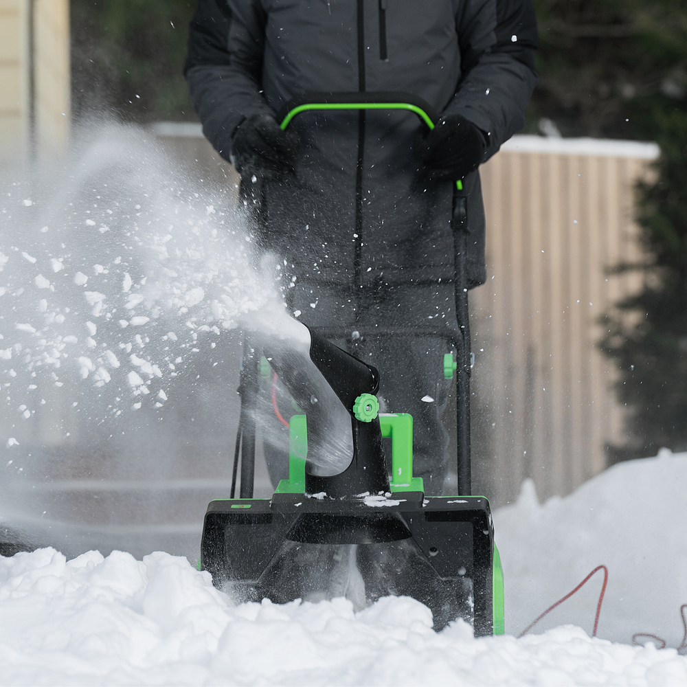 Снегоуборочная машина электрическая ЭСБ-2000, 2 кВт Сибртех