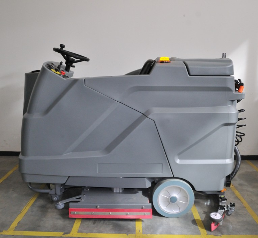 Профессиональная поломоечная машина с сиденьем для оператора BD 100/280 R Bp